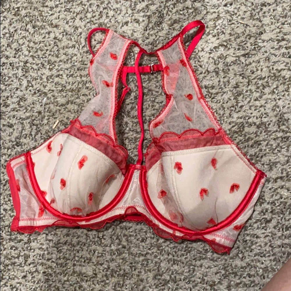 Victoria’s Secret Halter closure Bra